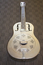 Load image into Gallery viewer, National Vintage Steel Delphi Resophonic Guitar w/pickup (2005)