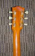 Load image into Gallery viewer, Gibson Hummingbird (2022) Excellent!