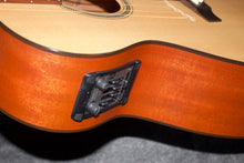 Load image into Gallery viewer, Martin BC-16GTE Acoustric-Eectric Bass (2011)