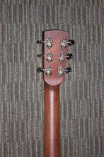Load image into Gallery viewer, Huss & Dalton DS-14 Slope Shouldered Guitar