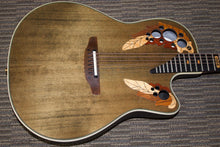 Load image into Gallery viewer, Ovation Collector's Series Model 1984-5 Vintage