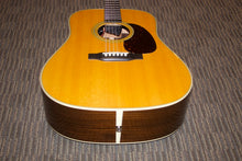 Load image into Gallery viewer, Martin D-28 (2017) w Fishman Ellipse Blend pickup