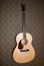 Load image into Gallery viewer, Larrivee L-40 Lefty (2025)