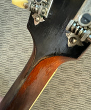 Load image into Gallery viewer, Gibson A4 SN. 70004 1922 Mandolin