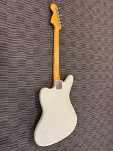 Load image into Gallery viewer, Fender Johnny Marr Jaguar (2017)