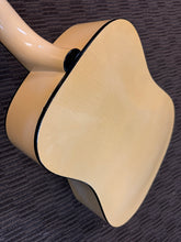 Load image into Gallery viewer, Guild D-25 White finish C. 1989