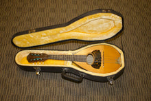 Load image into Gallery viewer, Martin Style 00 Bowl-back Mandolin c.1915 No. 4055