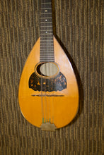 Load image into Gallery viewer, Martin Style 00 Bowl-back Mandolin c.1915 No. 4055