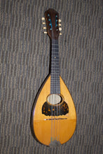 Load image into Gallery viewer, Martin Style 00 Bowl-back Mandolin c.1915 No. 4055
