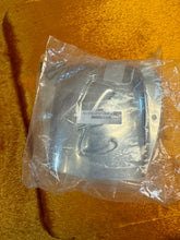 Load image into Gallery viewer, Fender custom shop 1960 Journey man jazz bass