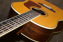 Load image into Gallery viewer, Gallagher G-70M (1979) - Slope Shoulder 12-Fret