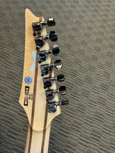 Load image into Gallery viewer, Ibanez UV70P Universe Electric 7 string (Used)