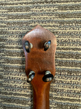 Load image into Gallery viewer, Gibson Banjolele Vintage C. 1940
