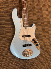 Load image into Gallery viewer, Lakeland Skyline DJ4 Bass 2004