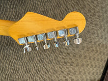 Load image into Gallery viewer, Fender American stratocaster C. 1984