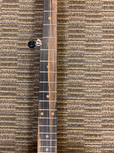 Load image into Gallery viewer, Vega Vintage star 5 string banjo "new"