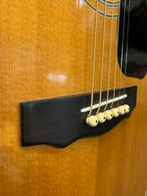 Load image into Gallery viewer, Guild D-55NT 1982 Acoustic Guitar