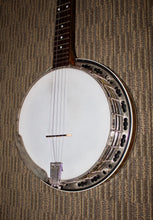 Load image into Gallery viewer, Deering Sierra Banjo (1997)