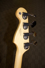 Load image into Gallery viewer, Fender American Deluxe Jazz Bass - 2006 Montego Black