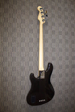 Load image into Gallery viewer, Fender American Deluxe Jazz Bass - 2006 Montego Black