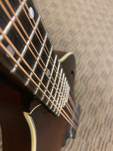Load image into Gallery viewer, Eastman MDO-305 Octave mandolin