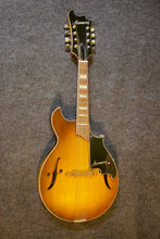 Load image into Gallery viewer, Harmony "Batwing" H425 Mandolin c. 1960s - Jakes Main Street Music