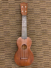 Load image into Gallery viewer, Martin style "O" Ukelele 1950's