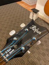 Load image into Gallery viewer, Hoffner HI-Series B Bass (Beatle Bass)
