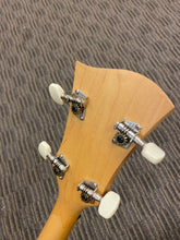 Load image into Gallery viewer, Deering goodtime 2 Resonater banjo "Used"