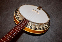 Load image into Gallery viewer, Deering "Intermediate" model 5-String Banjo (1986) - Jakes Main Street Music