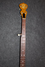 Load image into Gallery viewer, Deering "Intermediate" model 5-String Banjo (1986) - Jakes Main Street Music