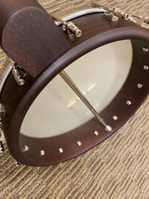 Load image into Gallery viewer, Deering Goodtime Artisan Americana banjo 12'