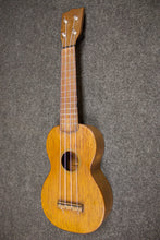 Load image into Gallery viewer, Martin Style "O" Ukulele c. 1926