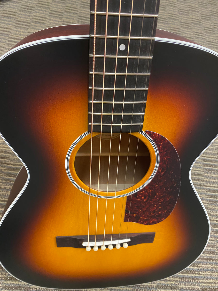 Guild M-40 in sunburst - New – Jakes Main Street Music