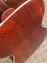 Load image into Gallery viewer, Guild M-40 in sunburst - New