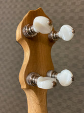 Load image into Gallery viewer, Vega White oak 11' Used