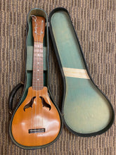 Load image into Gallery viewer, Roy Smeck Vita Uke c. 1930
