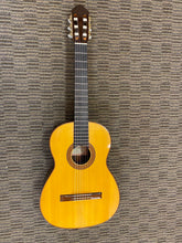 Load image into Gallery viewer, R. Thomas Rein Classical Guitar C. 1988 N. 43