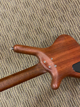Load image into Gallery viewer, Warwick Corvette Standard Bass