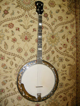Load image into Gallery viewer, Vega "Vox 1" Tenor Banjo c. 1962 - Jakes Main Street Music