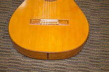 Load image into Gallery viewer, Felix Manzanero Flamenco Guitar 1966
