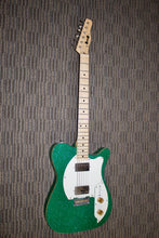 Load image into Gallery viewer, Hahn Electric Guitar Model 228 (c. 2023) Green Sparkle!
