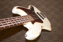 Load image into Gallery viewer, Fender Custom Shop B1 &quot;1961&quot; Jazz Bass Heavry Relic (2022)
