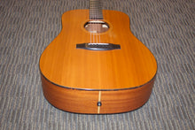 Load image into Gallery viewer, Lakewood D-1 No. 13980 (2013)
