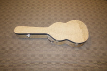 Load image into Gallery viewer, Felix Manzanero Flamenco Guitar 1966
