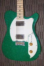 Load image into Gallery viewer, Hahn Electric Guitar Model 228 (c. 2023) Green Sparkle!
