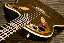 Load image into Gallery viewer, Ovation Collector's Series Model 1984-5 Vintage

