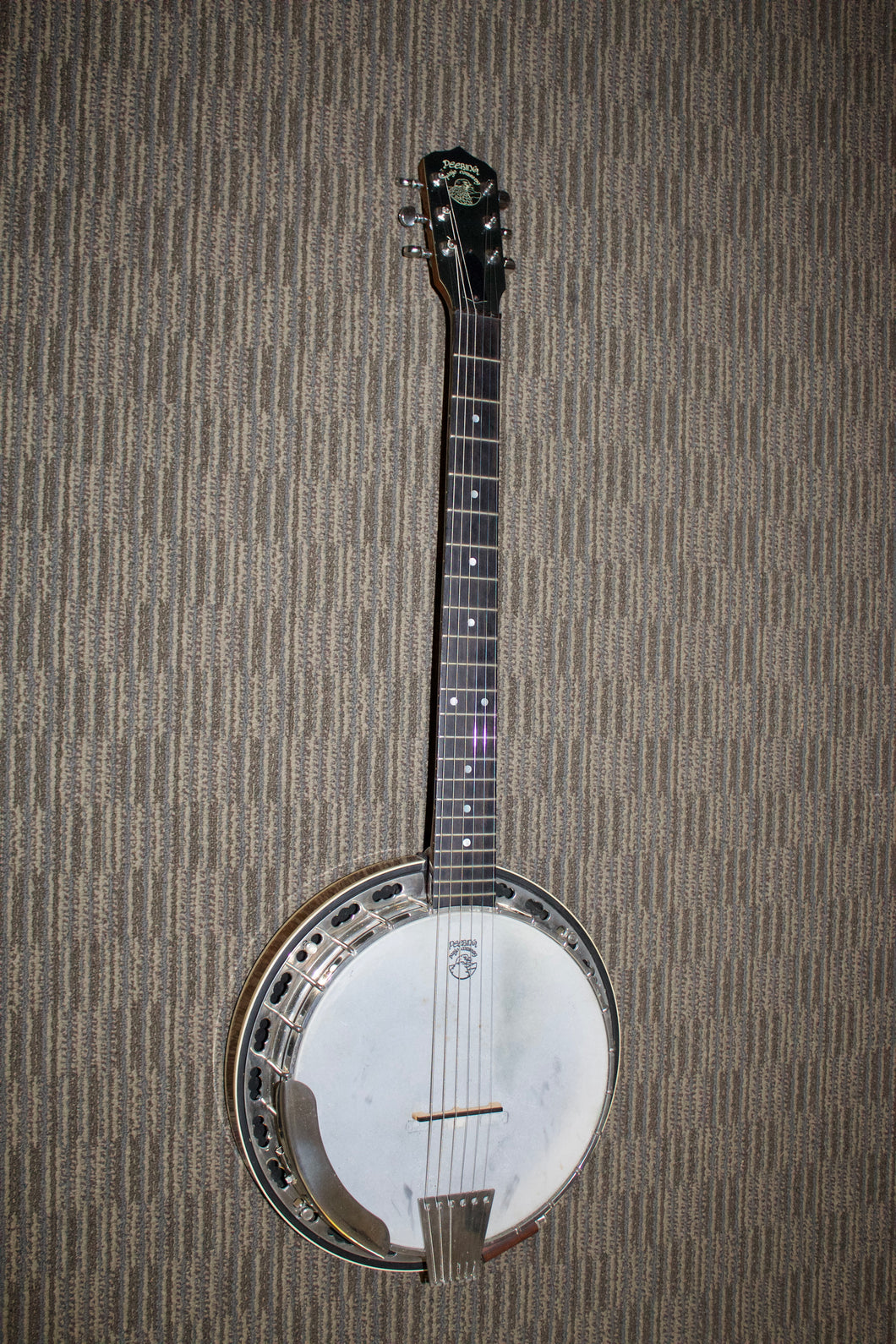 Deering Deluxe 6 - six-string guitar banjo w/pickup (1996)