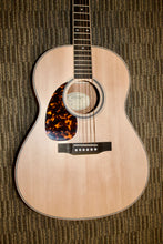 Load image into Gallery viewer, Larrivee L-40 Lefty (2025)
