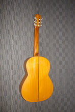 Load image into Gallery viewer, Felix Manzanero Flamenco Guitar 1966
